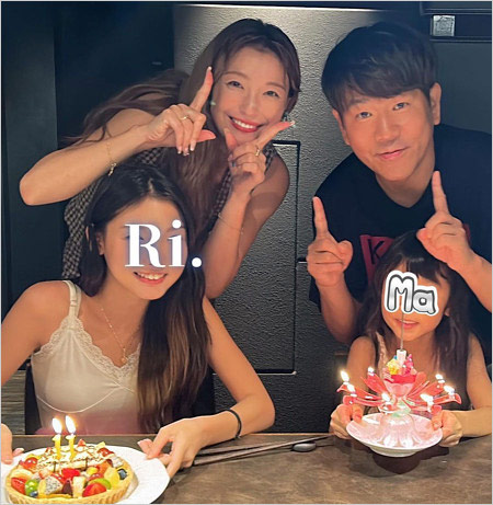 木下優樹菜・藤本敏史と子供たちの画像