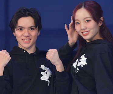 宇野昌磨選手と本田真凜選手