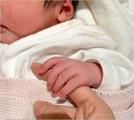 安めぐみ第2子出産画像