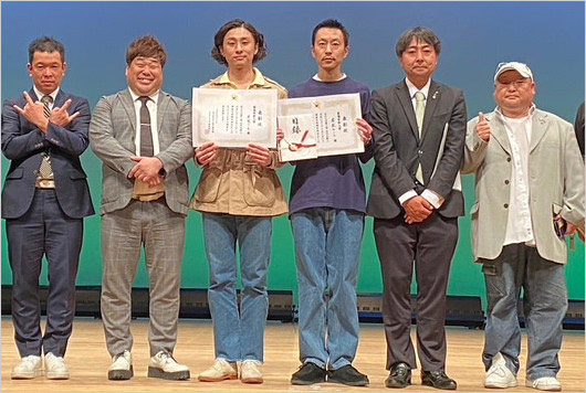 北河内新人お笑いコンクール優勝コンビ・若葉のころ、プラス・マイナス、山本景市長、前田政二