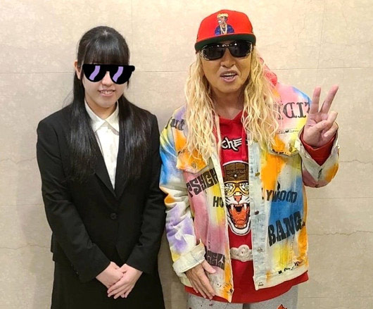 DJ KOOと子供(長女)の2ショット画像