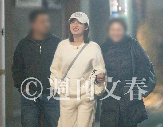吉川愛と母親＆彼氏の画像