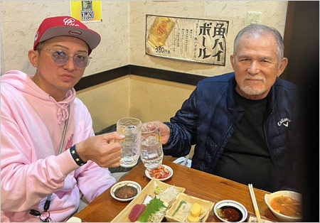 ISSAとプロゴルファーの父親・辺土名求