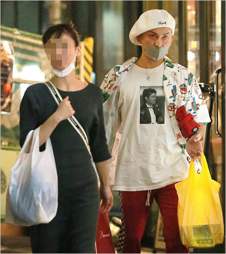 DA PUMP・ISSAと奥さんの2ショット画像