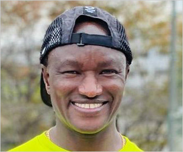 エリック・ワイナイナ