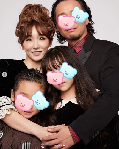加護亜依の夫と子供の家族写真