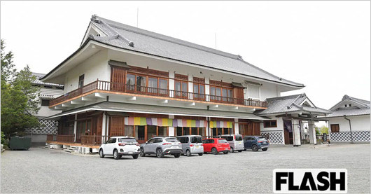 ぱーてぃーちゃん信子の実家（33億円御殿）