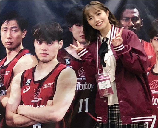 村島未悠と藤井祐眞選手