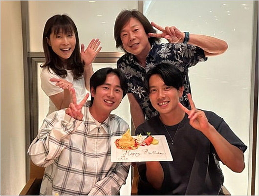 佐藤弘道の家族写真