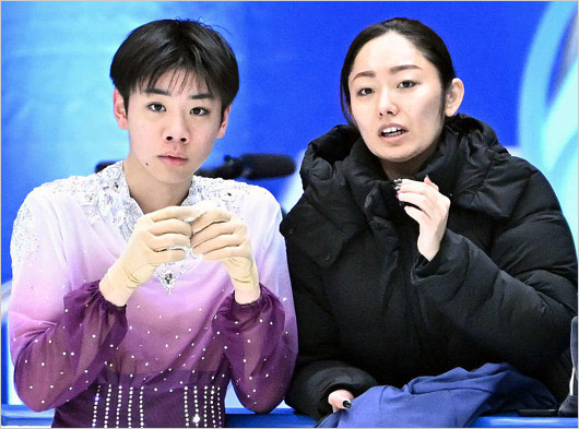 安藤美姫と教え子・田内誠悟選手の画像