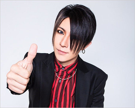 ゴールデンボンバーのベース歌広場淳