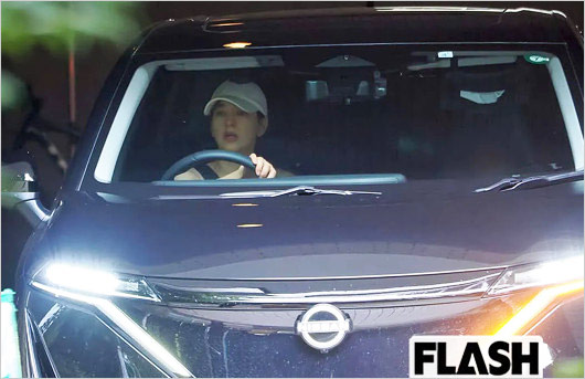 滝川クリステルが子供と外出画像