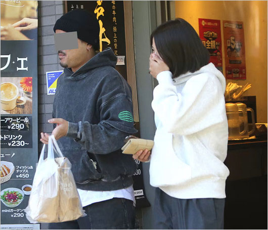 阿部詩選手と彼氏のカリスマ人気美容師Aの2ショット画像