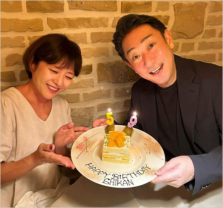 中村芝翫の誕生日を祝う三田寛子