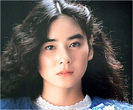 石原真理子の昔の顔画像(10代の頃)