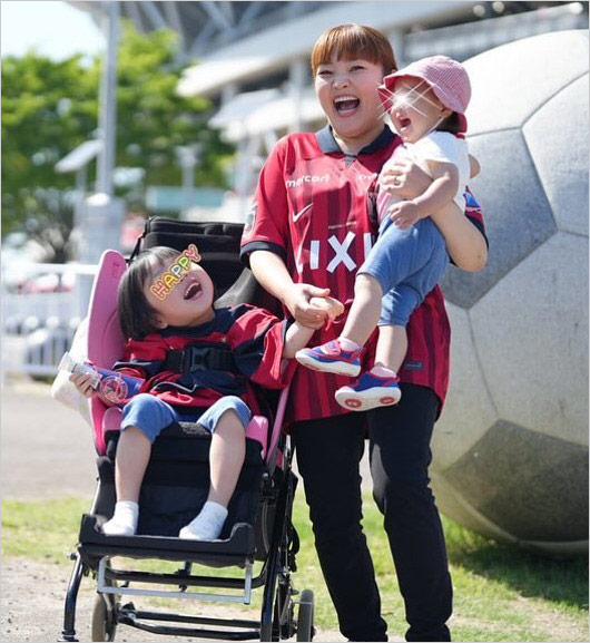 柳原可奈子と子供の画像