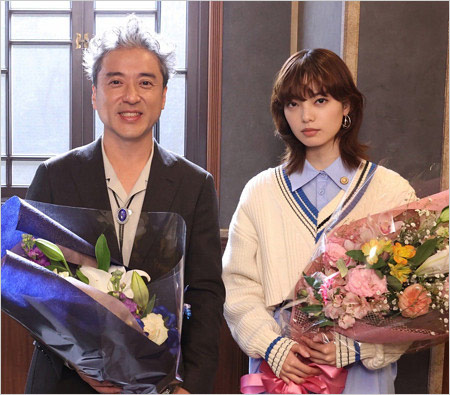 ムロツヨシと平手友梨奈