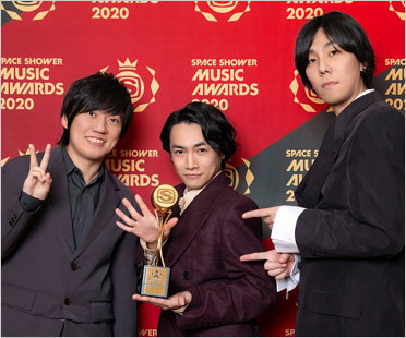 RADWIMPSの桑原彰・武田祐介・野田洋次郎