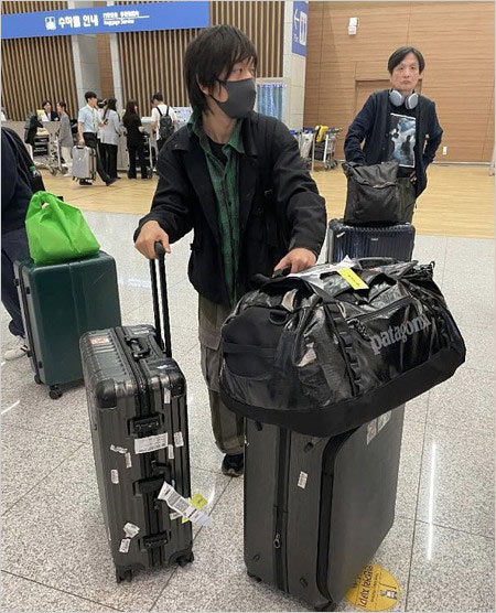 RADWIMPS桑原彰がタイでヴィンテージTシャツを大量買付け画像