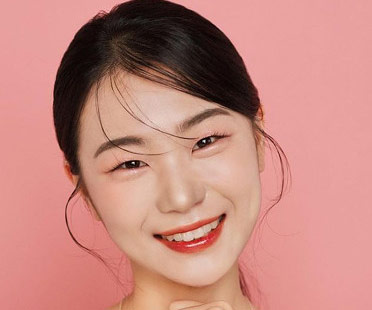 サットン（韓国語講師・TikToker）