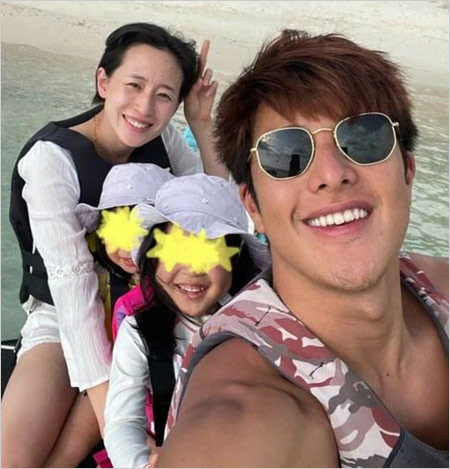 瀬戸大也と妻・馬淵優佳と子供の画像