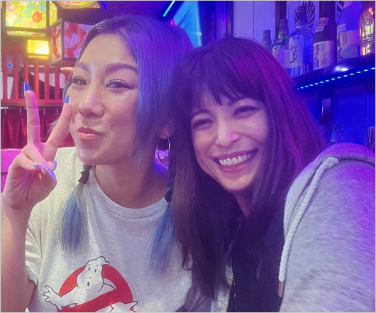 上原多香子と倖田來未のものまねタレント美咲ママ