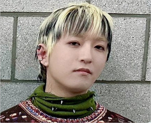 YOASOBI・Ayaseタトゥー隠しの画像