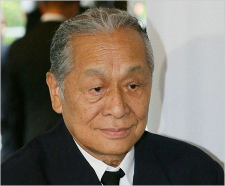 バーニングプロダクション・周防郁雄社長