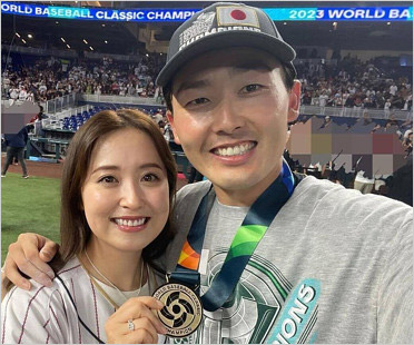 源田壮亮選手と妻・衛藤美彩(元乃木坂46)