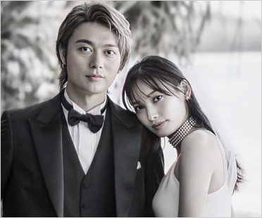 ワンオクToruと妻・大政絢の2ショット