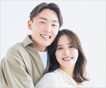 源田壮亮と妻・衛藤美彩(元乃木坂46)