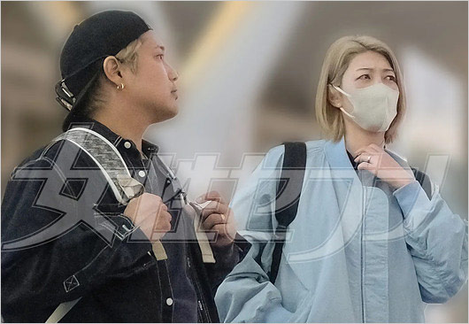 WEST桐山照史と狩野舞子の結婚指輪、新婚旅行行く前の画像