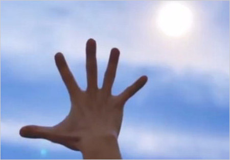 中居正広最後のショート動画の実写の手