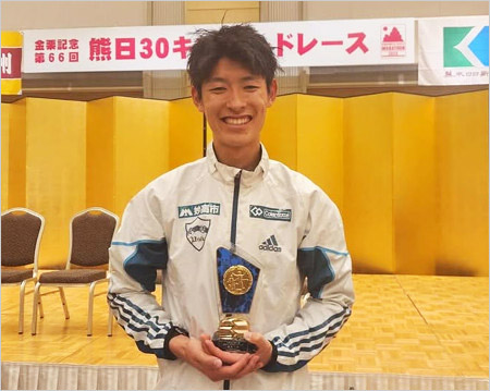 熊日30キロロードレースで7位入賞の皆渡星七選手