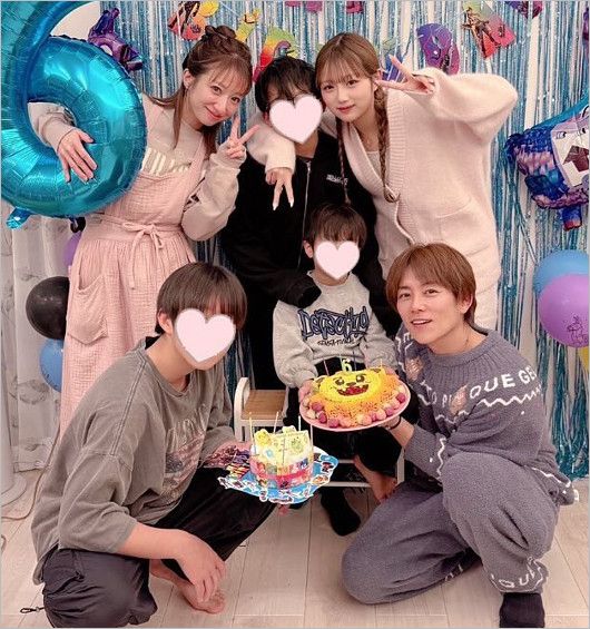 辻希美・杉浦太陽夫妻と子供たちの家族写真