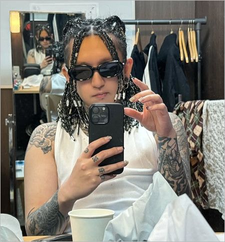 YOASOBI・Ayaseタトゥー画像