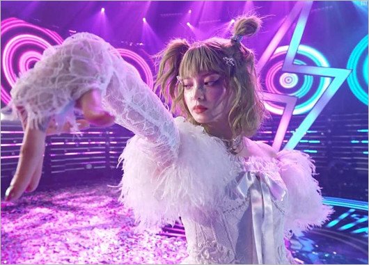 平手友梨奈がハーレー・クイン風にイメチェン画像