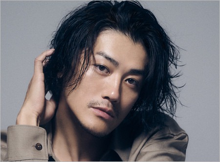 元KAT-TUN赤西仁