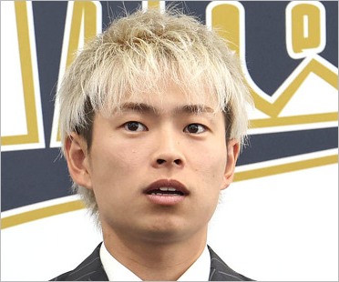 オリックス・バファローズ山岡泰輔投手