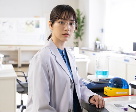 のんがTBS日曜劇場ドラマ『キャスター』出演時の姿