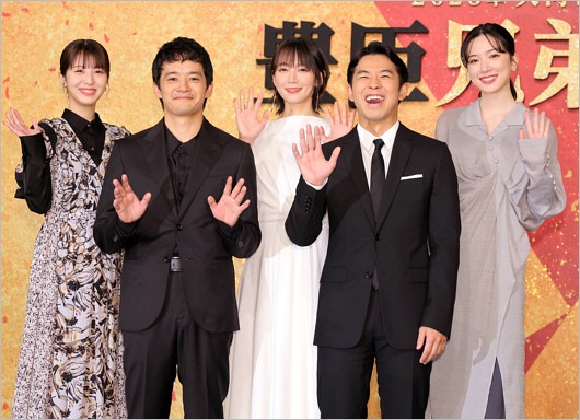 豊臣兄弟!出演の永野芽郁、浜辺美波、池松壮亮、仲野太賀、吉岡里帆