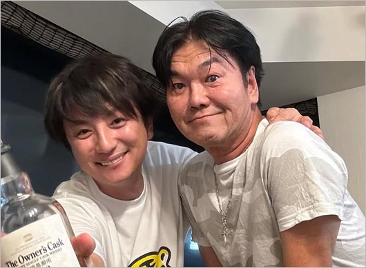 島田紳助の現在の顔、上地雄輔との2ショット画像