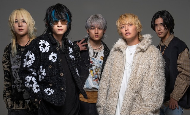 手越祐也がボーカルのXY派生バンド『T.N.T』メンバー画像