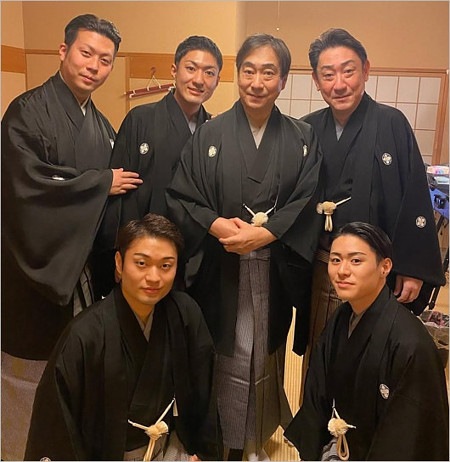 成駒屋ファミリー画像(中村児太郎・橋之助・福助・芝翫・歌之助・福之助)