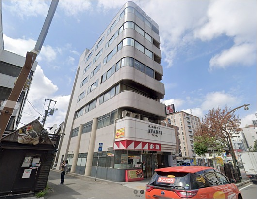 坂野旭飛選手が転落死したススキノの雑居ビル