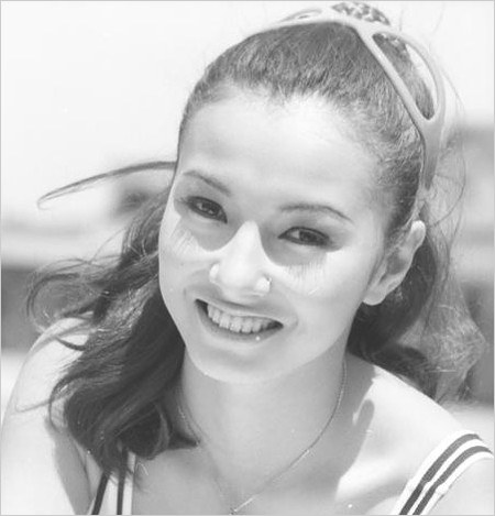 中山麻理が若い頃の画像