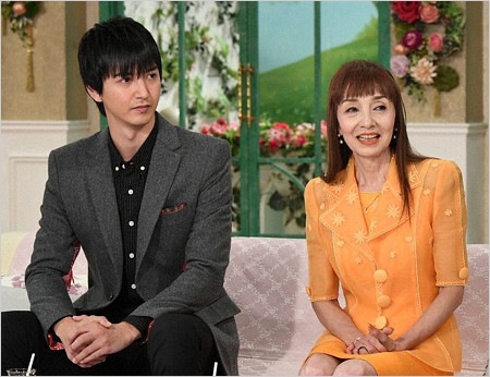 三田村邦彦の三男・中山麻聖と元妻・中山麻理『徹子の部屋』共演時の画像