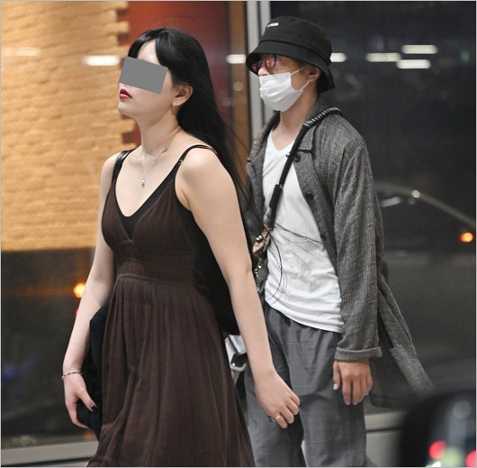 FRIDAYの村上信五と恋人の熱愛スキャンダル画像