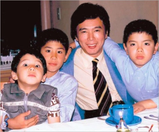 森進一と子供の画像