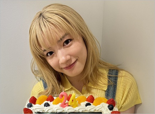 金髪姿の永野芽郁